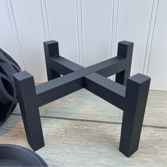 Modern Indoor Flower Pot, The Cylas Planter Pot w/ Drainage Hole - Picture 9 of 9